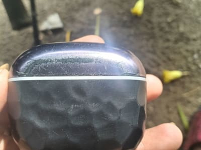 Black Wireless Earbuds Charging Case