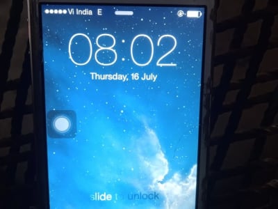 Apple iPhone 4 2010 With Cable