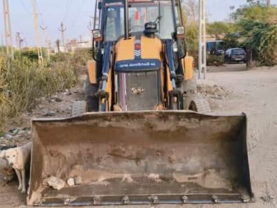 2017 JCB Backhoe Loader with Active Insurance 2017 JCB Backhoe Loader with Active Insurance