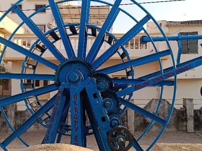New 1000 ft Motor Pulling Reel Machine New 1000 ft Motor Pulling Reel Machine