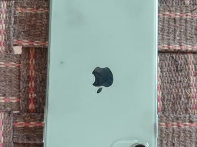 Apple iPhone 11 Green, 73% Battery Health Apple iPhone 11 Green, 73% Battery Health