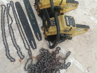 Used Wood Cutting Chainsaw Machines with Chains Used Wood Cutting Chainsaw Machines with Chains