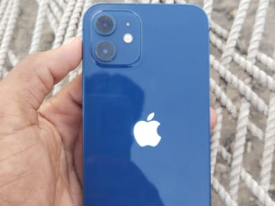 Apple iPhone 12 64GB Blue, 75% Battery Health