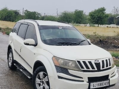 2013 Mahindra XUV500 W8 with New Tyres 2013 Mahindra XUV500 W8 with New Tyres
