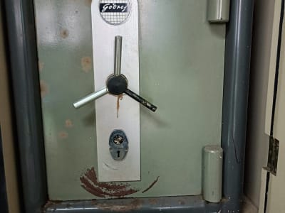 Godrej Safe Vault for Sale.