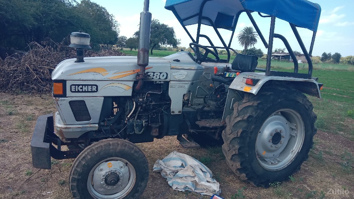 2014 - Tractors - Surendranagar City - Image 3