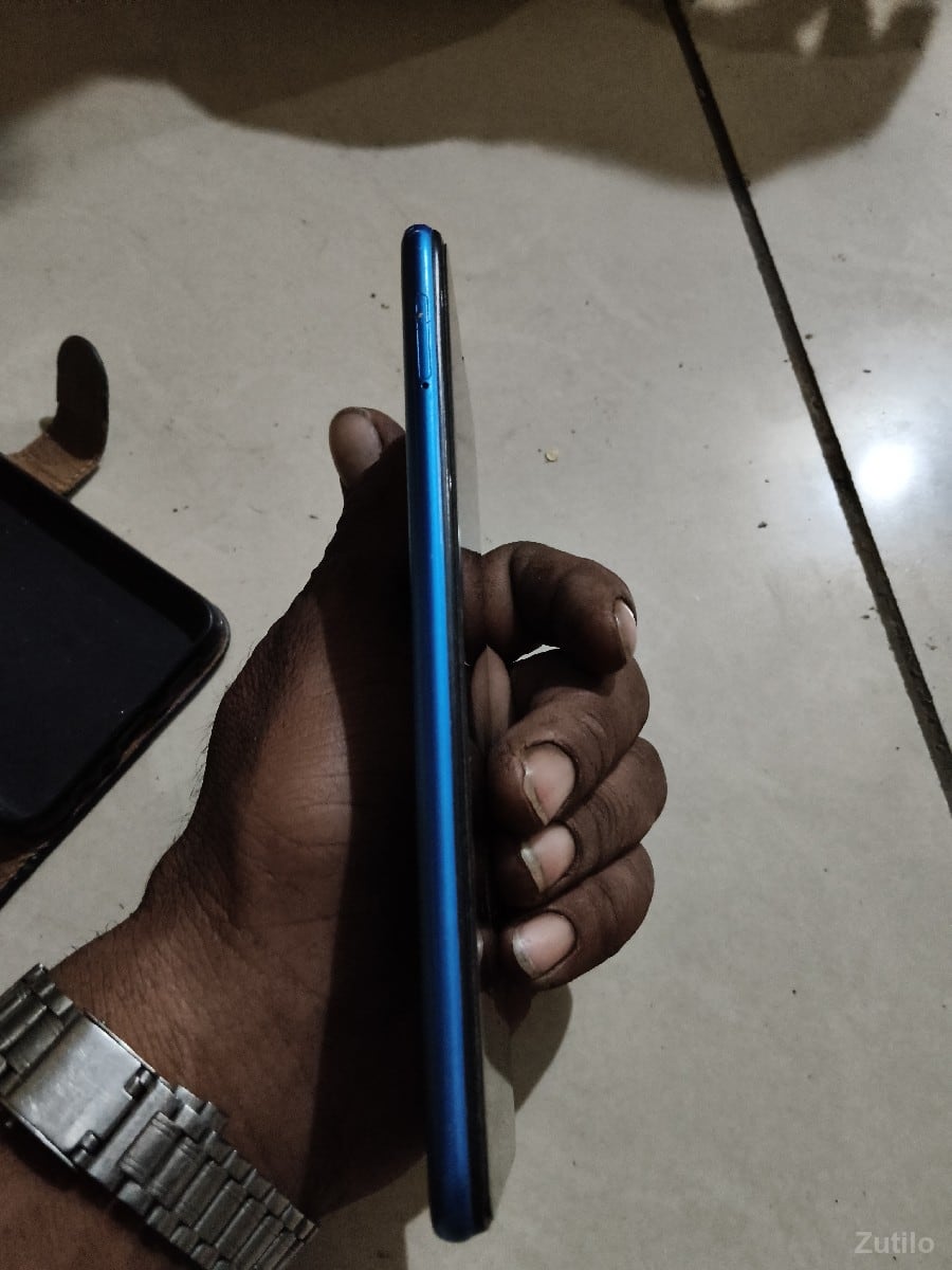 મોબાઇલ વેચવાનો છે મોબાઇલ વેચવાનો છે
