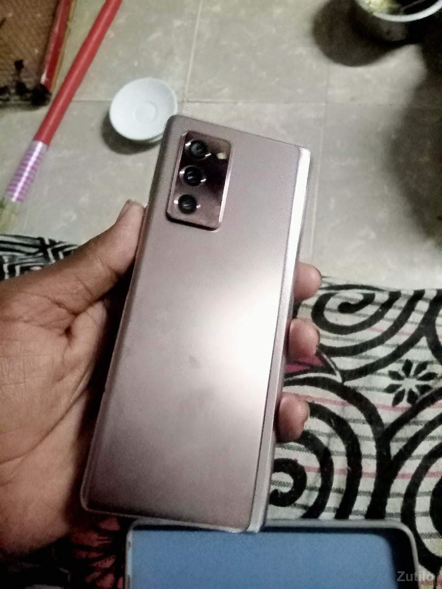 Samsung z fold 2