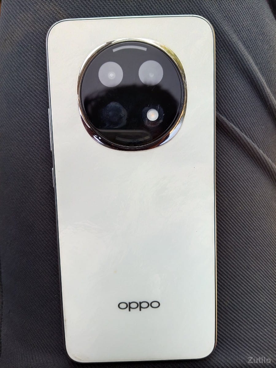 મોબાઈલ વેચવા કોણ છે OPPO F29 per મોબાઈલ વેચવા કોણ છે OPPO F29 per