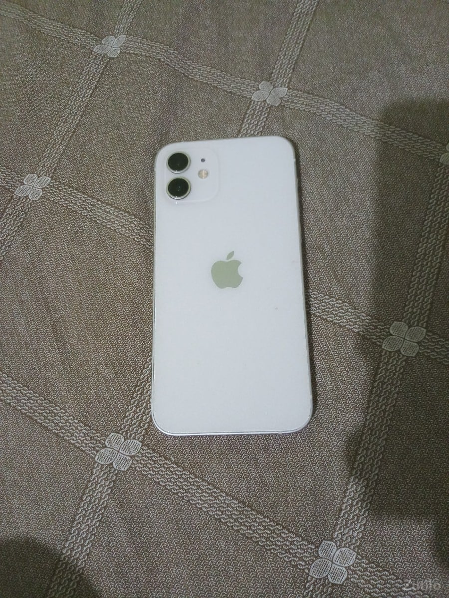 એપલ મોબાઇલ વેચવાનો છે એપલ મોબાઇલ વેચવાનો છે