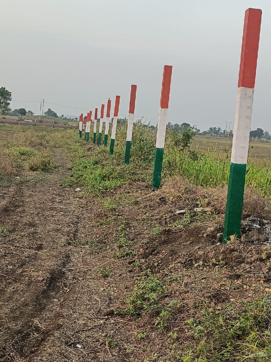 જમીન વેચવાની છે. 97251 23283