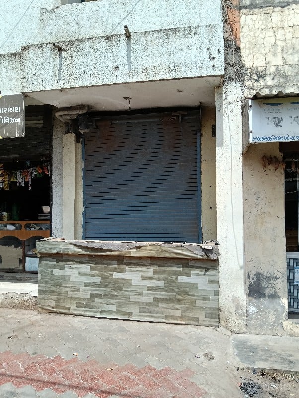 દુકાન વેચવાની છે - જમીન અને પ્લોટ - માંગ્રોળ - Image 2