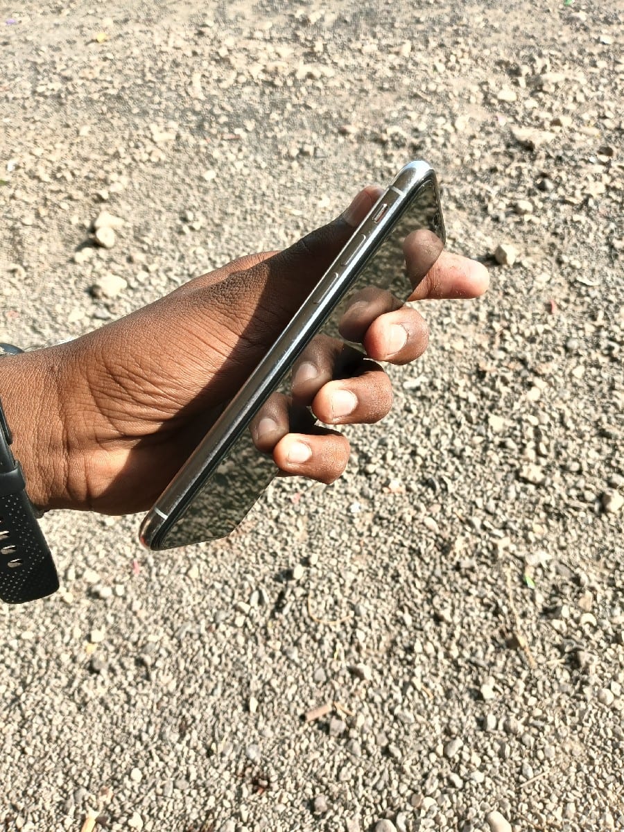 iphone xs - Mobile Phones - Somnath - Image 3