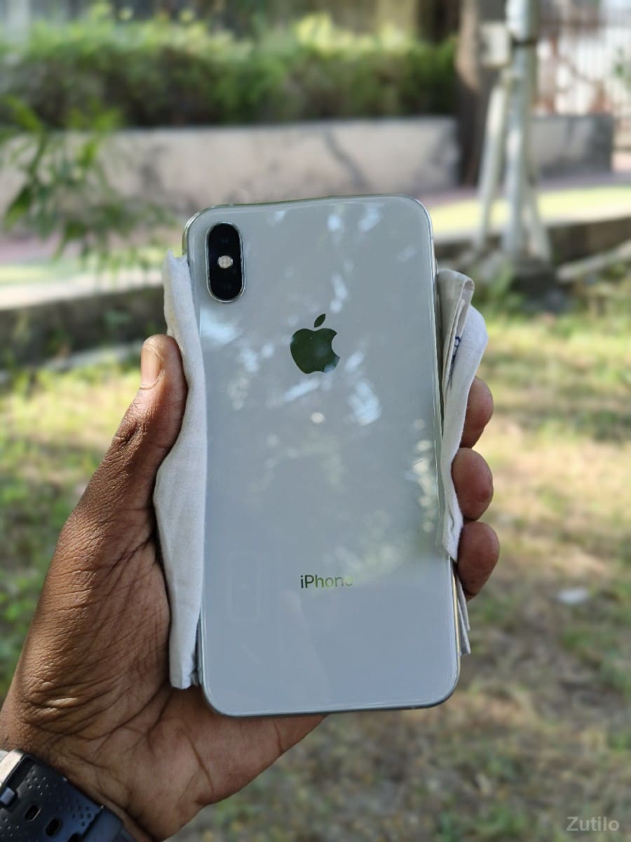 IPHONE XS IPHONE XS