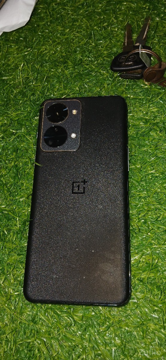 one plus nord 2t 5g
8 128
box one plus nord 2t 5g
8 128
box