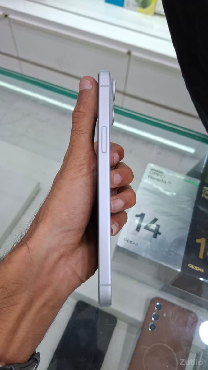 iPhone 15+ વેચવાનો છે - મોબાઇલ ફોન - દ્વારકા - Image 2