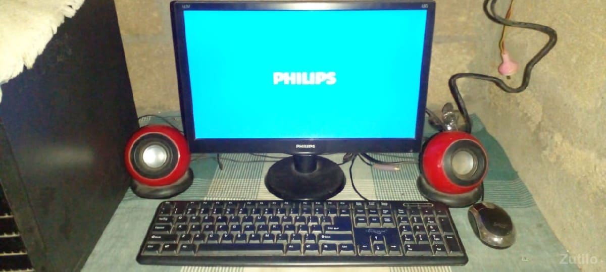 કોમ્પ્યુટર વેચવાનું છે Philips કોમ્પ્યુટર વેચવાનું છે Philips