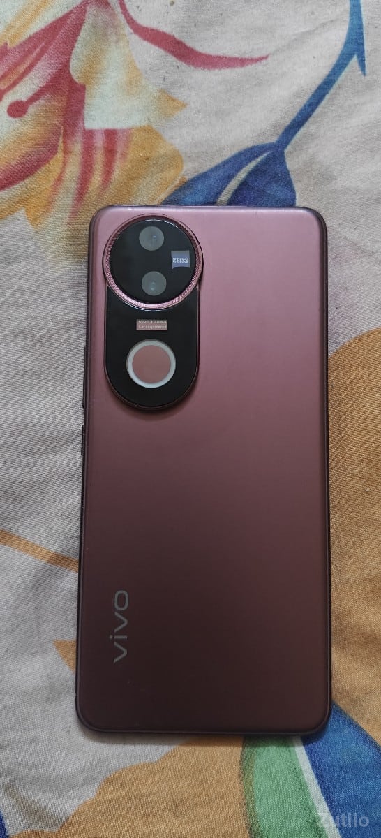 VIVO V50 (8-256)