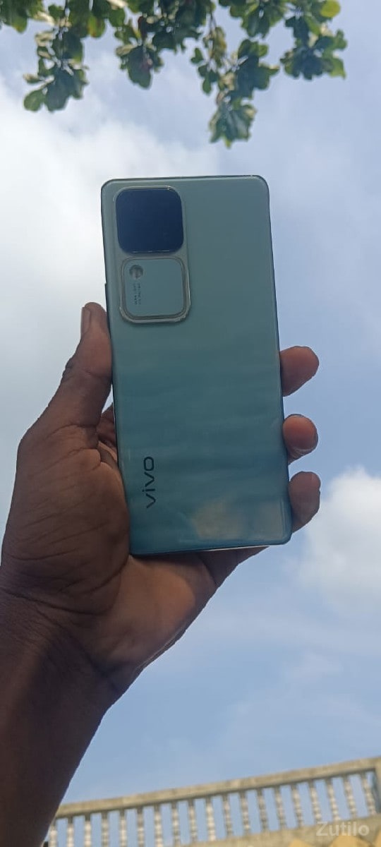vivo v30 - Mobile Phones - Vadodara City - Image 2