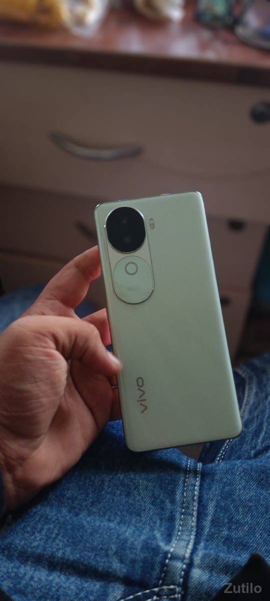 vivo v40e vivo v40e