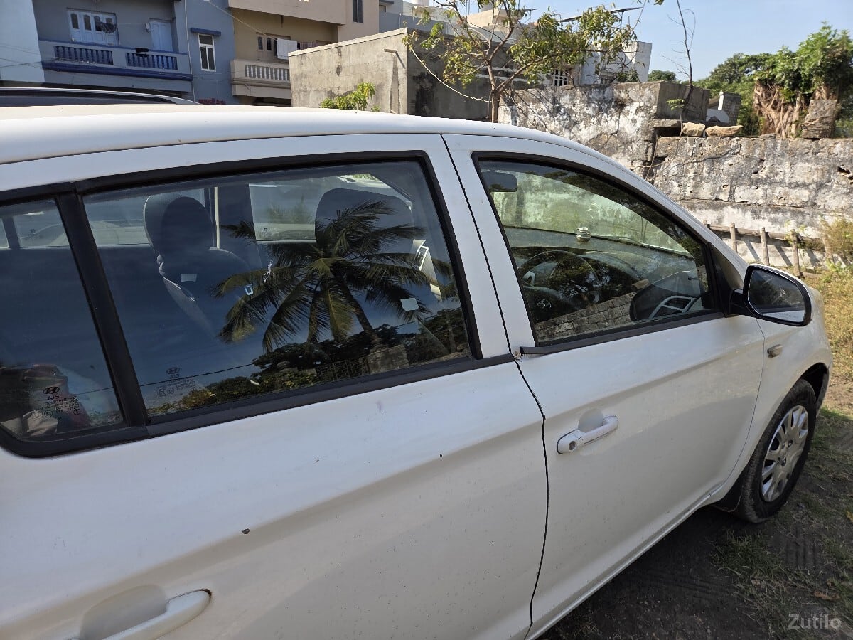 Hyundai i20 magna - Cars - Bhanvad - Image 2