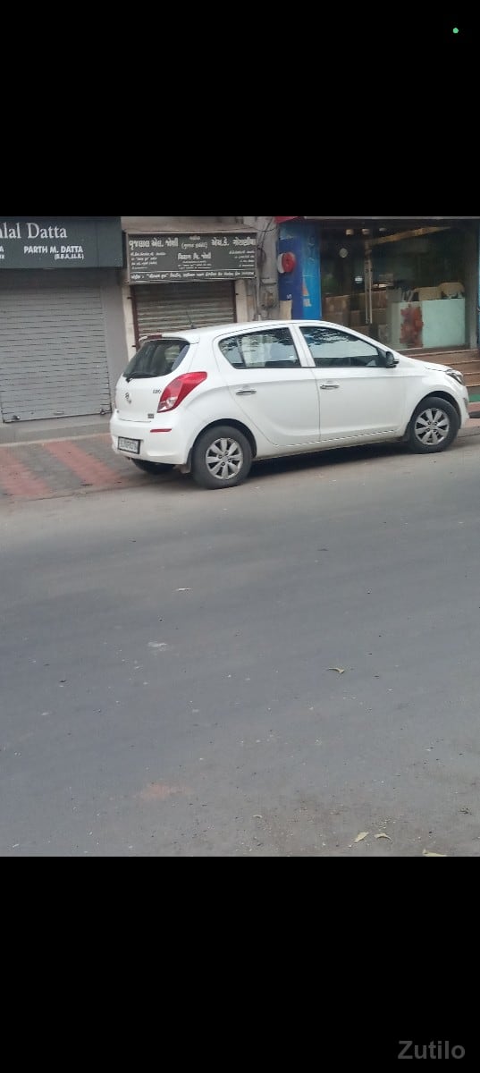 i20