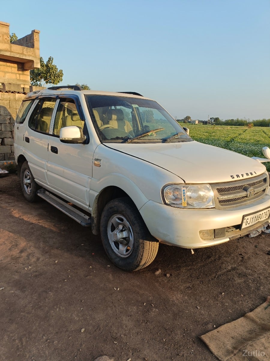ગાડી વેચવાની છે ગાડી વેચવાની છે