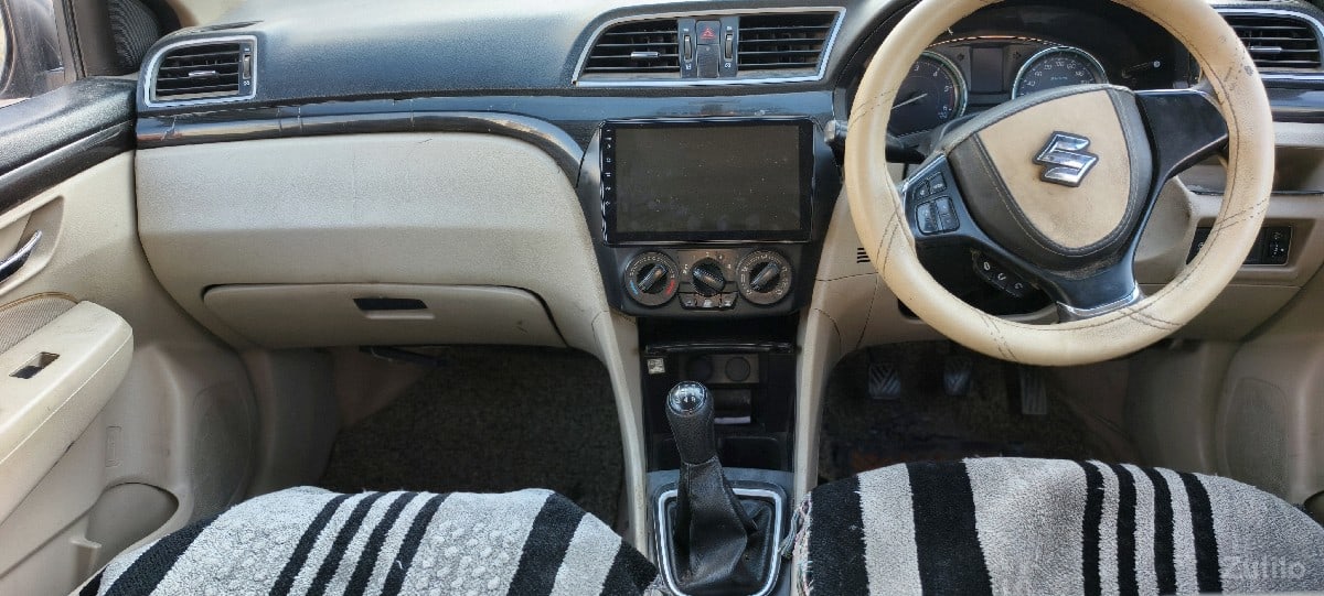 ciaz , 2015 model - Cars - Bhanvad - Image 3