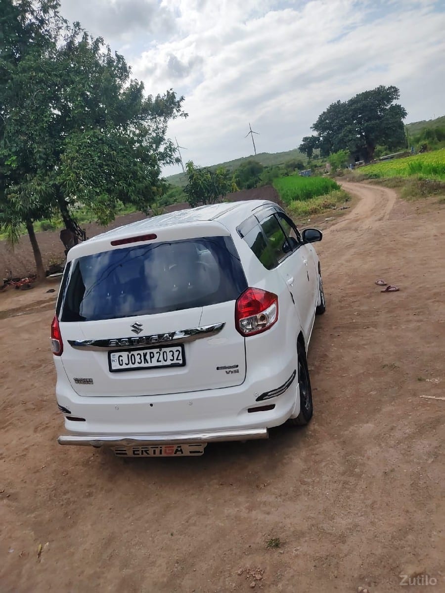 વેચવા ની છે - Cars - Jamjodhpur - Image 3