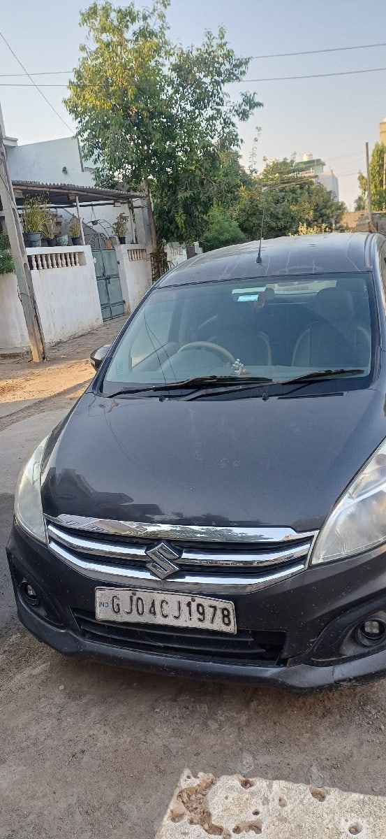 ertiga diesel modal 2015 one 3 - કાર - ગાંધીનગર શહેર - Image 2