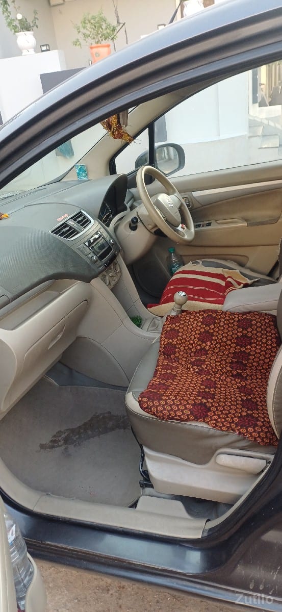 ertiga diesel modal 2015 one 3 - કાર - ગાંધીનગર શહેર - Image 3