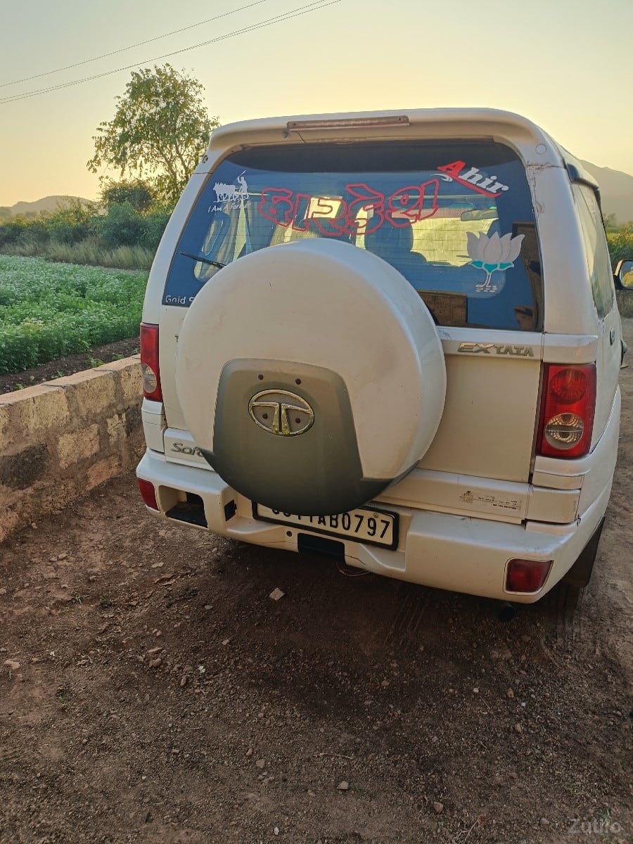 ગાડી વેચવાની છે ગાડી વેચવાની છે