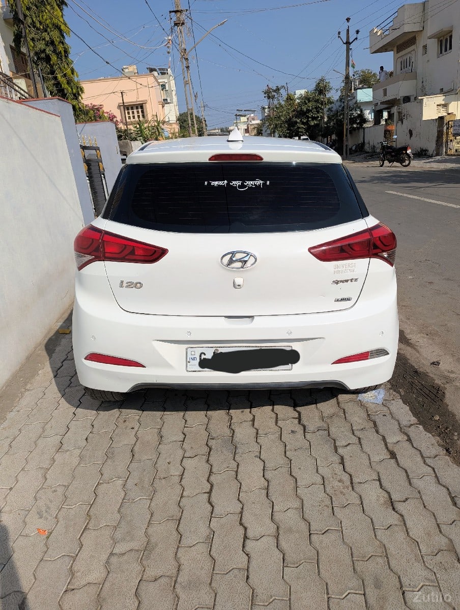 Hyundai elite i20 top model 2014 - Cars - Bhavnagar City - Image 2
