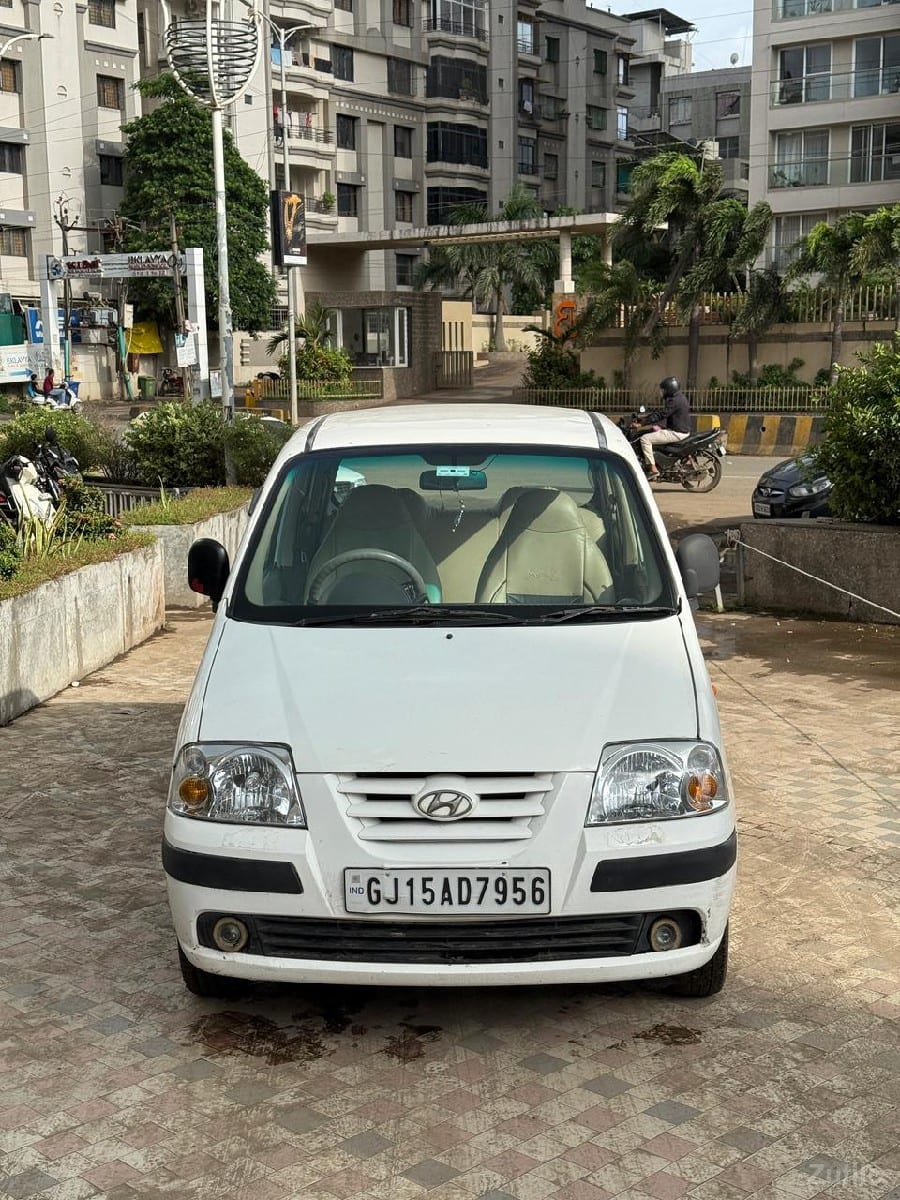 ફોર વ્હીલ-કાર વેચવાની છે