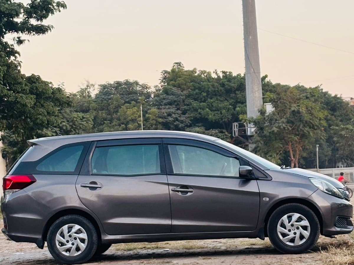 Hyundai Mobilio - Cars - Somnath - Image 2