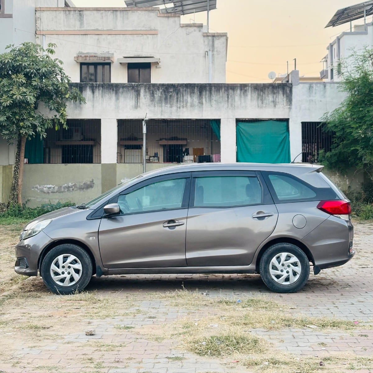 Hyundai Mobilio - Cars - Somnath - Image 3