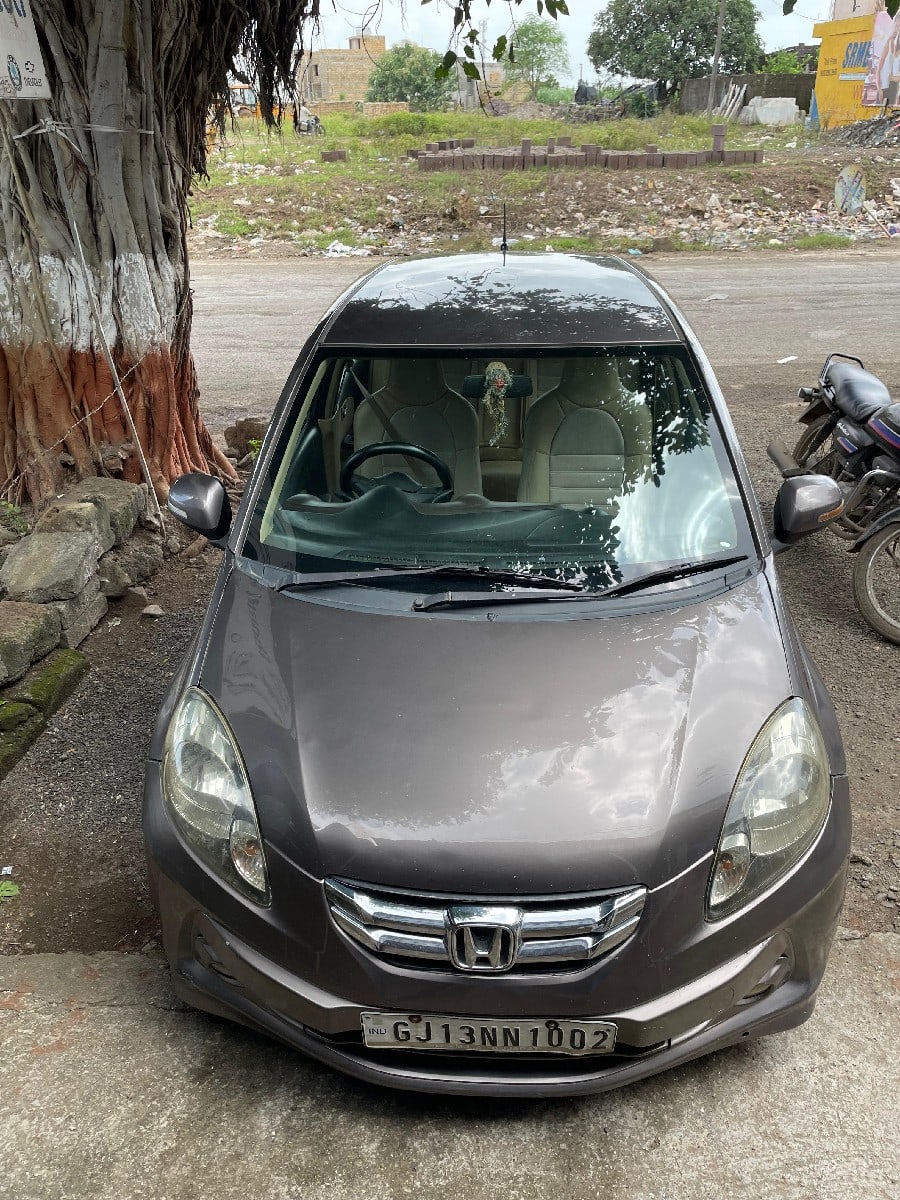 Honda Amaze વેચવાની છે. - કાર - ઊના - Image 2