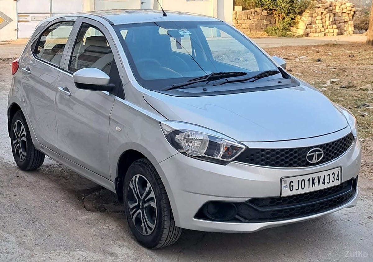 Tata Tiago Xz  Petrol Top Model - Cars - Keshod - Image 4