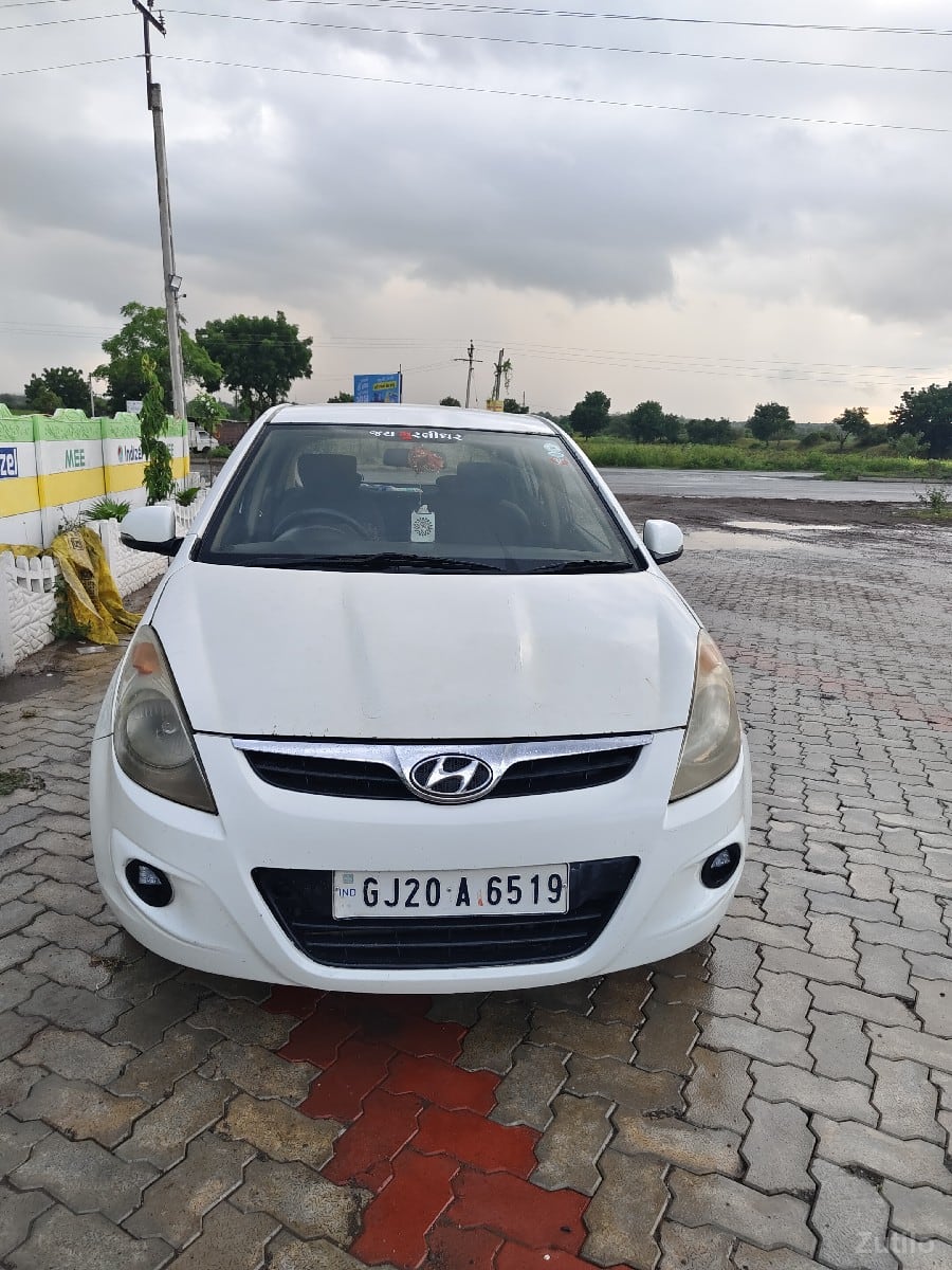 i20 car - કાર - ઉમરાળા - Image 3