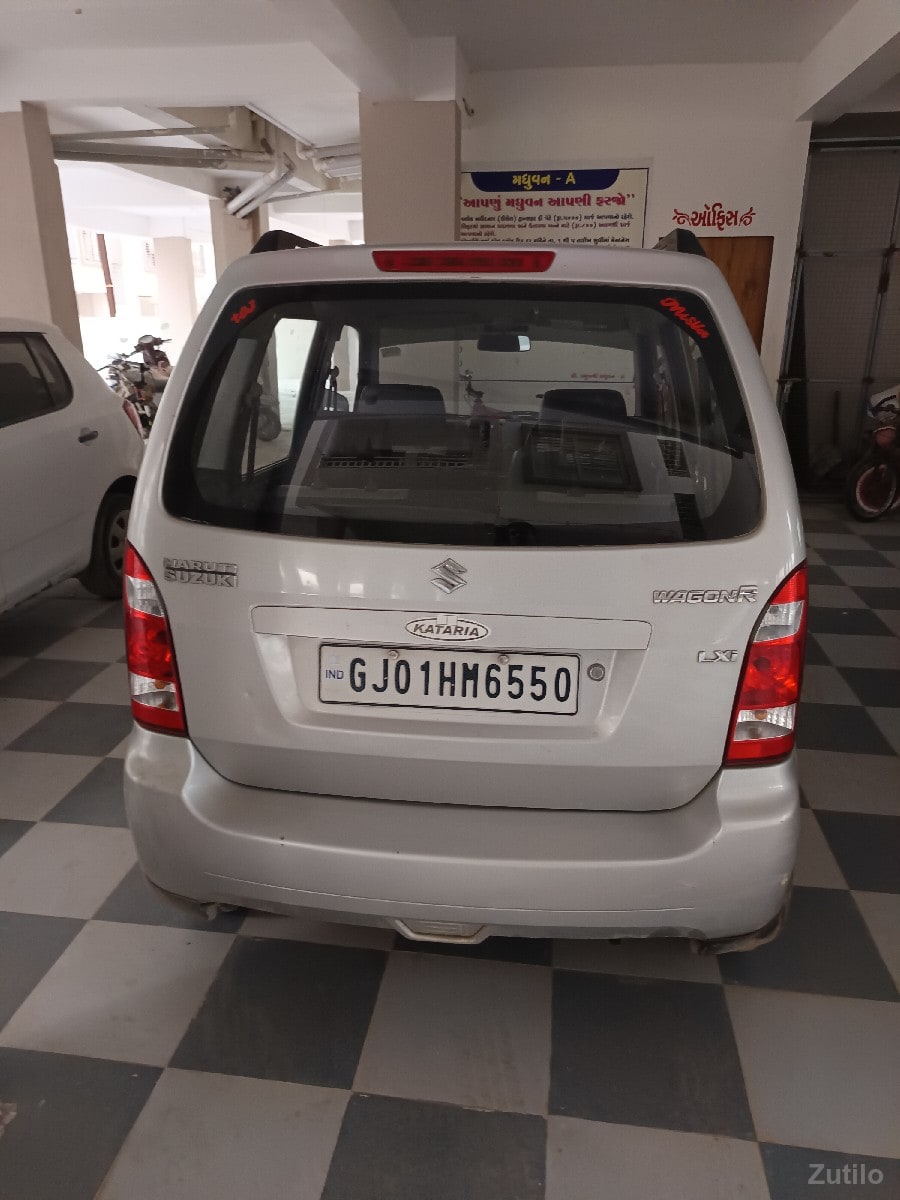 ગાડી વેચવા ની છે ગાડી વેચવા ની છે