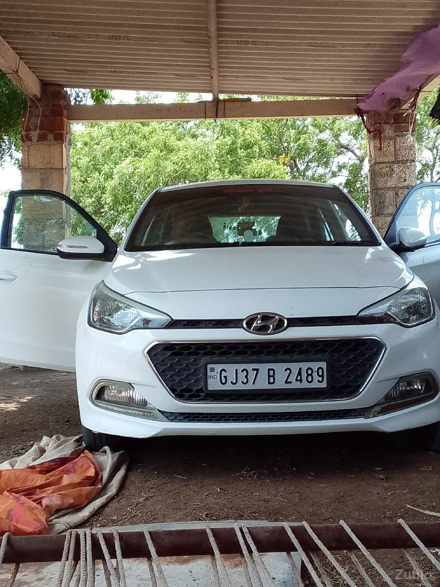 i20 ghadi ekchej karvi che i20 ghadi ekchej karvi che