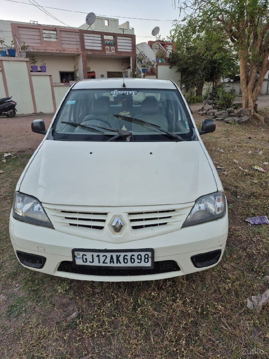 લોગાન ગાડી વેચવાની છે - કાર - જામનગર શહેર - Image 3