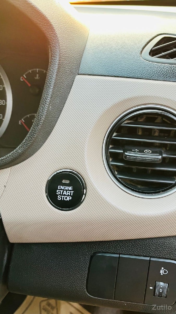 jenune car