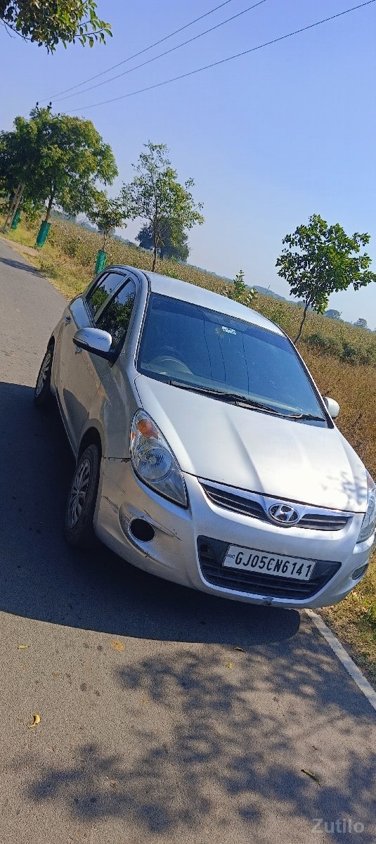 i20 - કાર - ગાંધીનગર શહેર - Image 2