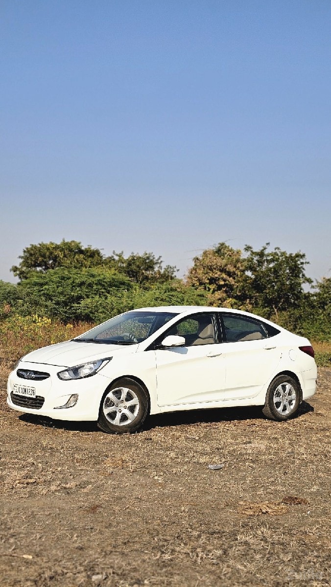 HYUANDIA VERNA - Cars - Una - Image 2