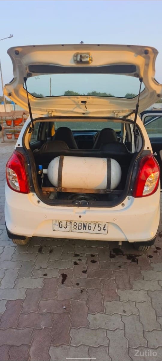 આ અલ્ટો ગાડી વેચવાની છે