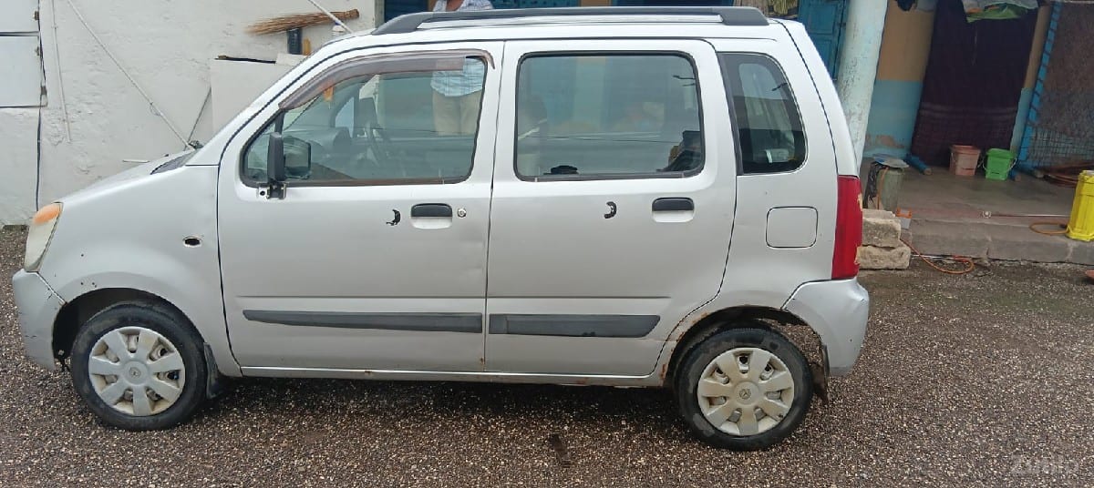 ગાડી વેચવાની છે - કાર - ગોંડલ - Image 2