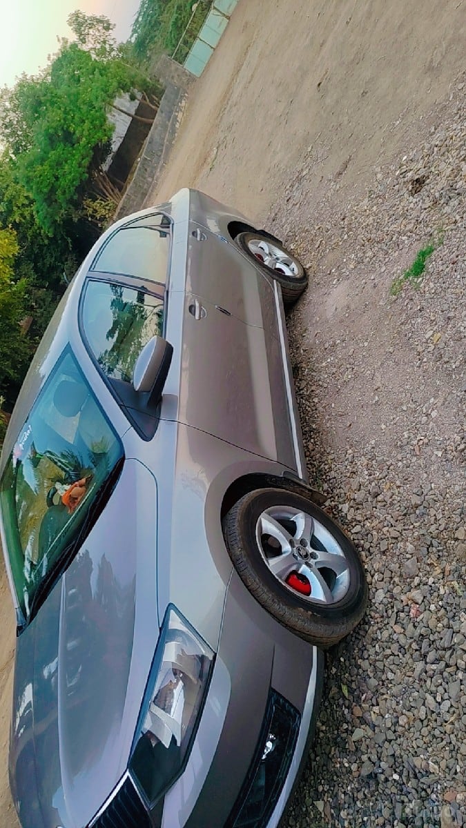 વેચવાની સે - Cars - Gondal - Image 2