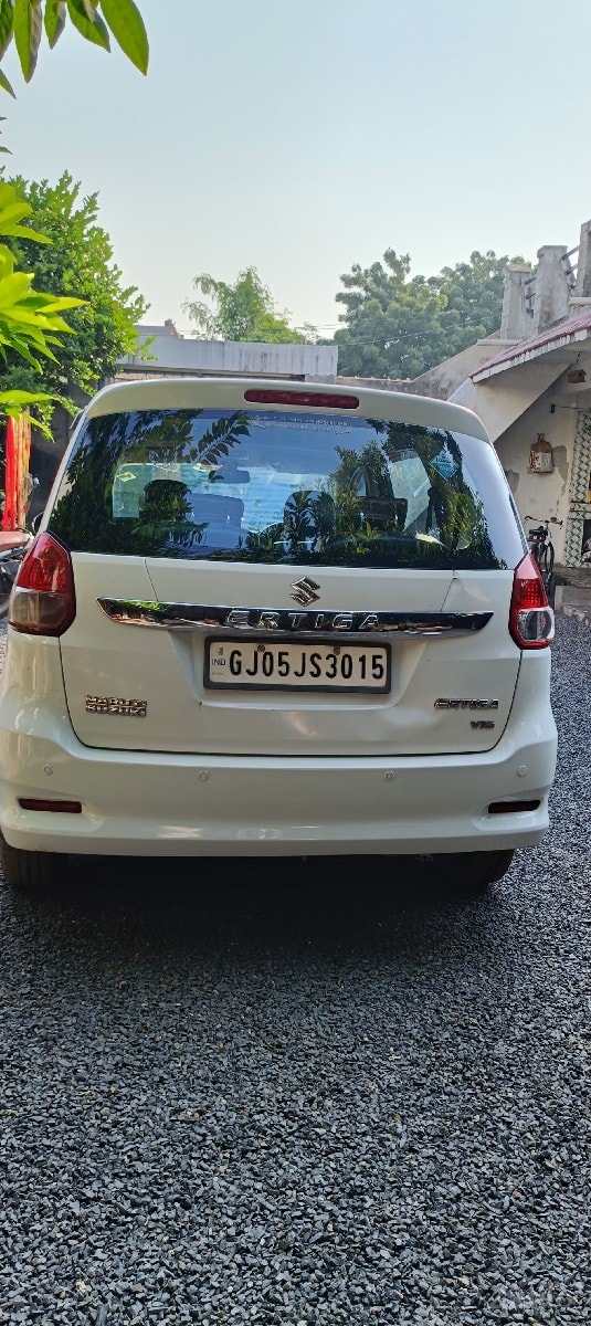 ફોર વ્હીલ-કાર વેચવાની છે - Cars - Gadhada - Image 2