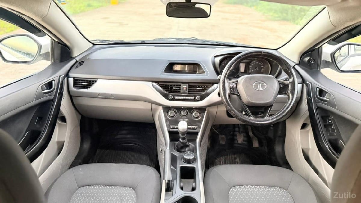 Tata Nexon Xm Petrol - Cars - Keshod - Image 4